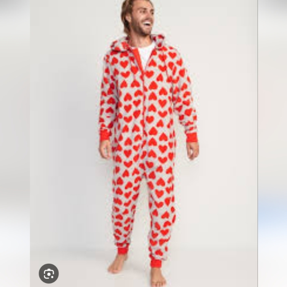 Old Navy Unisex Heart Print Microfleece One Piece Pajama Jumpsuit Valentine's